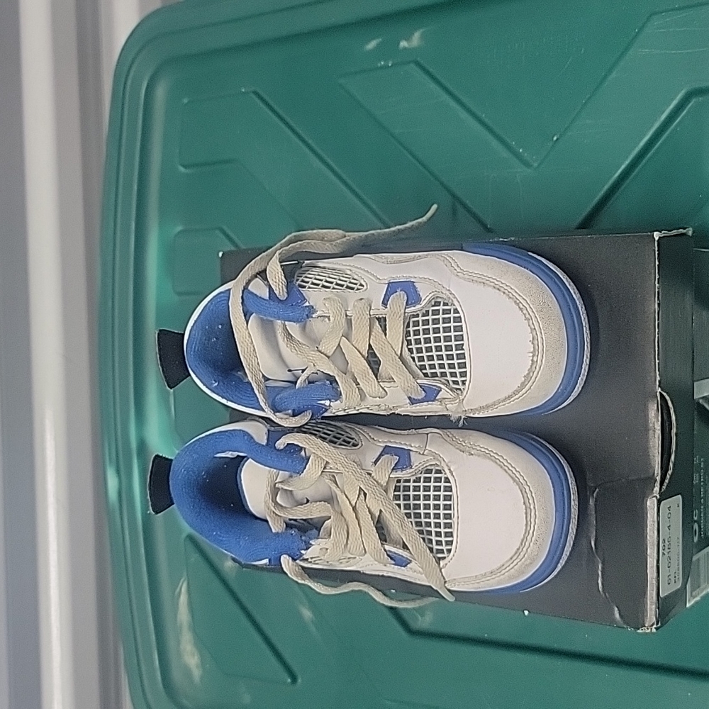 Jordan Retro 4